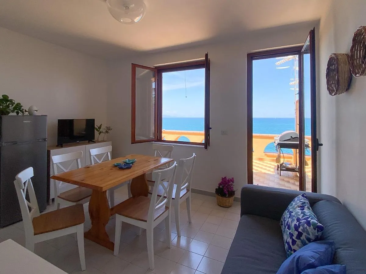 Jerry Beach House Agnone Bagni Italien